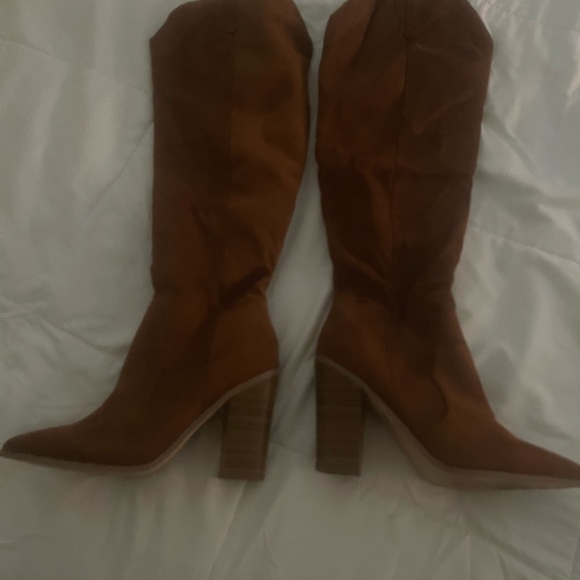 Rust Color Cowboy Boots - Picture 6 of 10